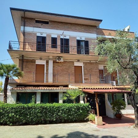 B&B La Vela Villa Rosa Di Martinsicuro Buitenkant foto