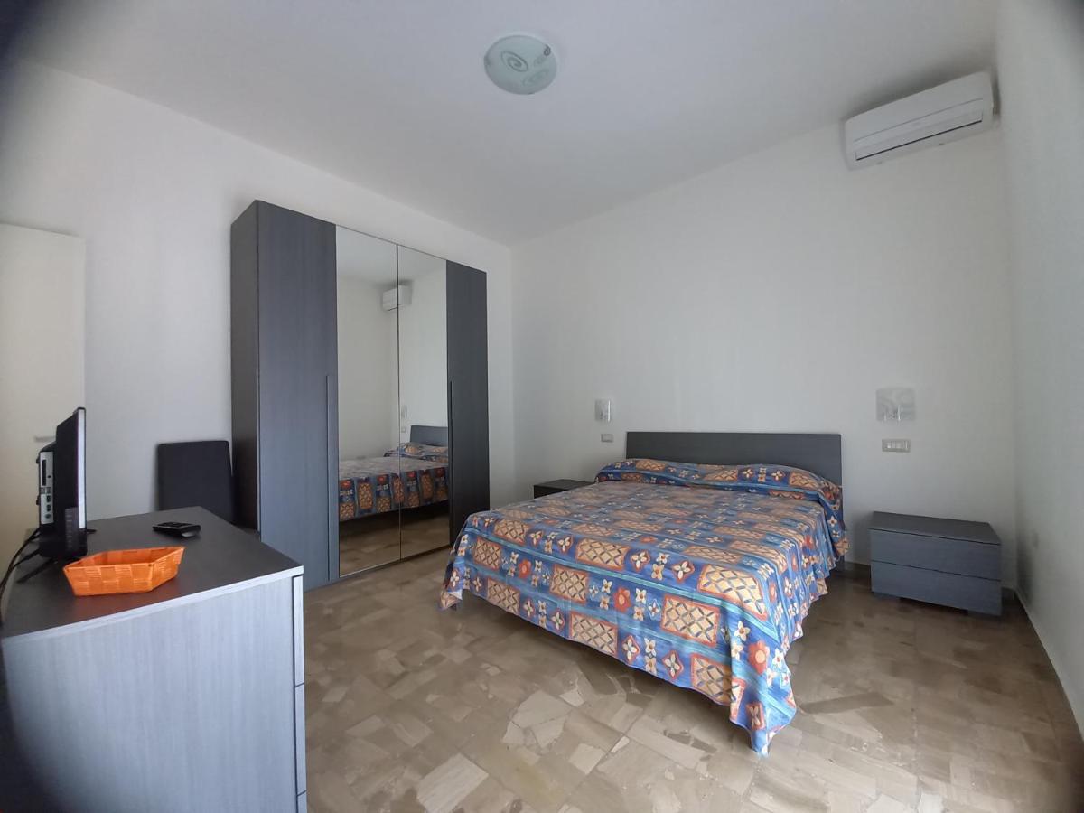 B&B La Vela Villa Rosa Di Martinsicuro Buitenkant foto