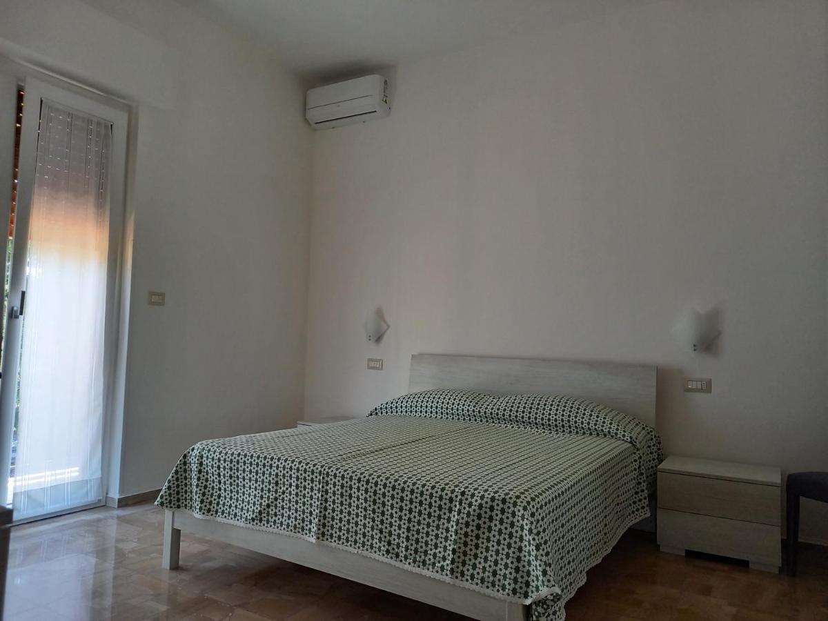 B&B La Vela Villa Rosa Di Martinsicuro Buitenkant foto