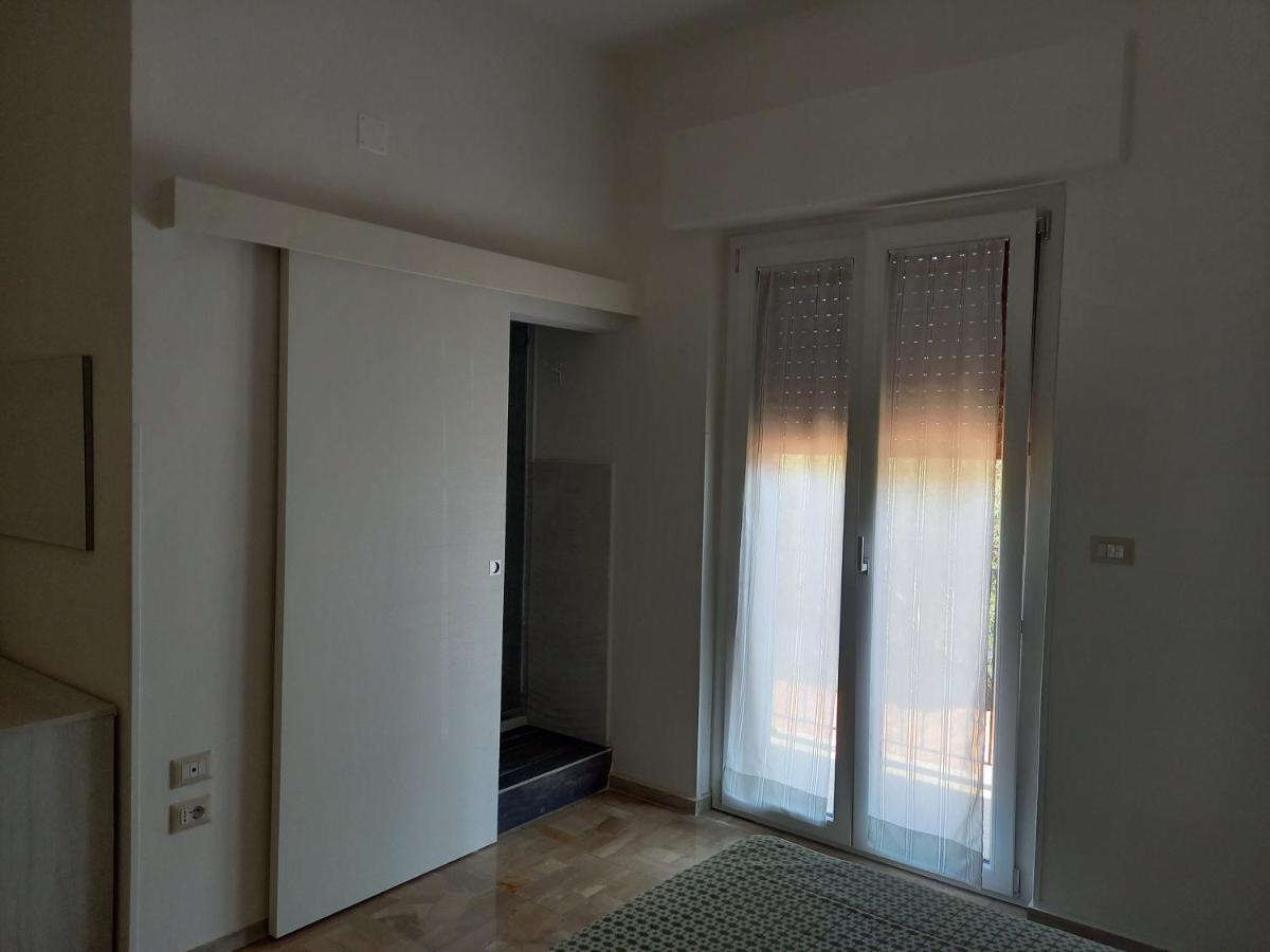 B&B La Vela Villa Rosa Di Martinsicuro Buitenkant foto
